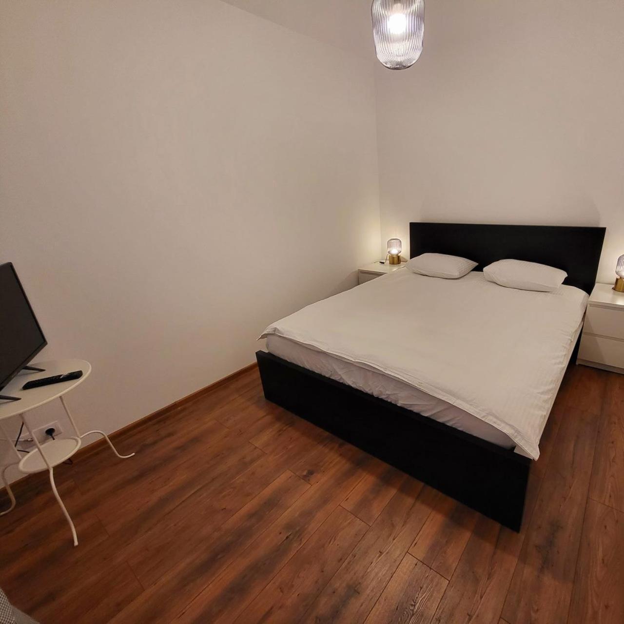 Apartament Old Town Apartament Targoviste Zewnętrze zdjęcie