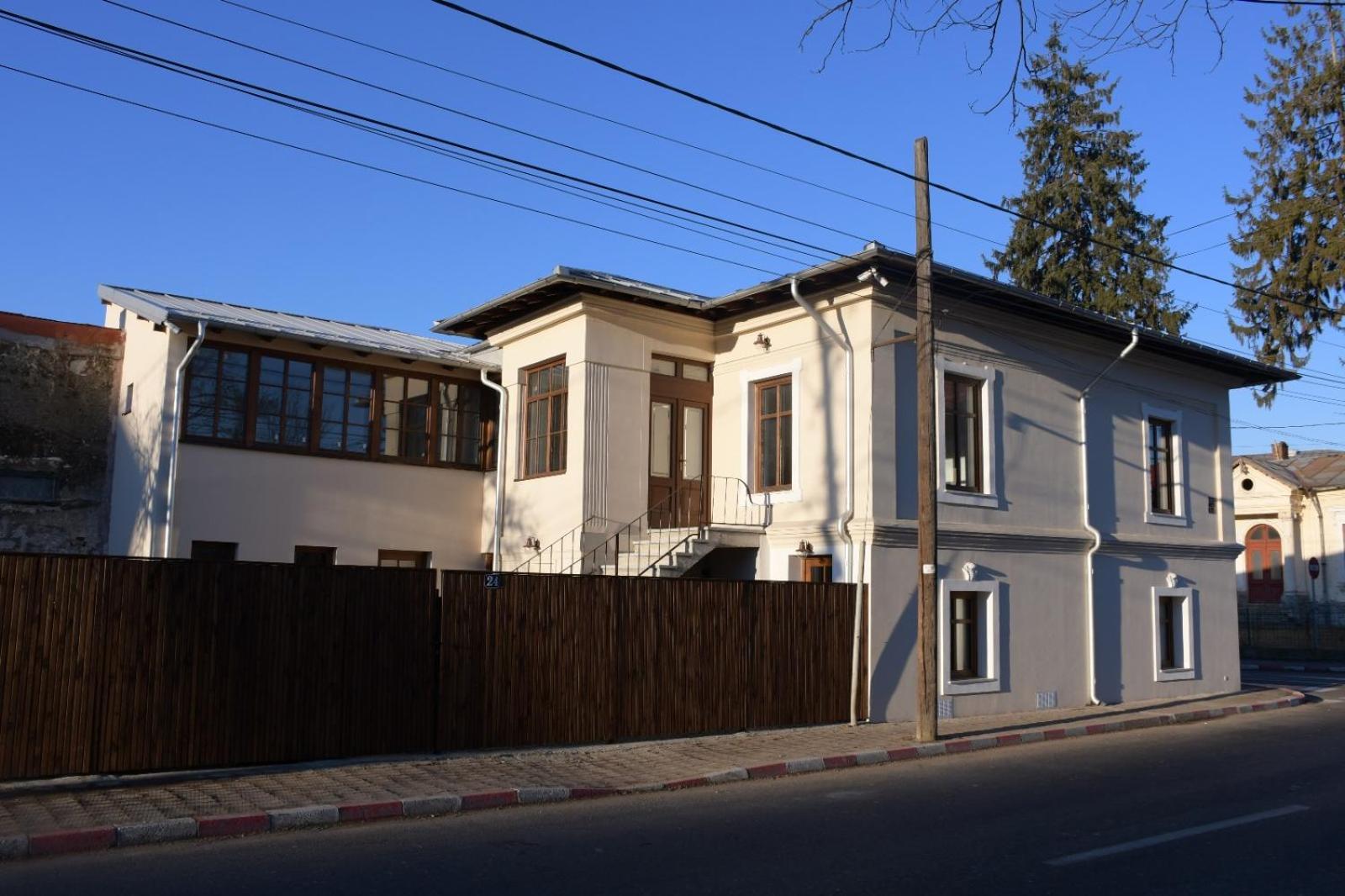 Apartament Old Town Apartament Targoviste Zewnętrze zdjęcie