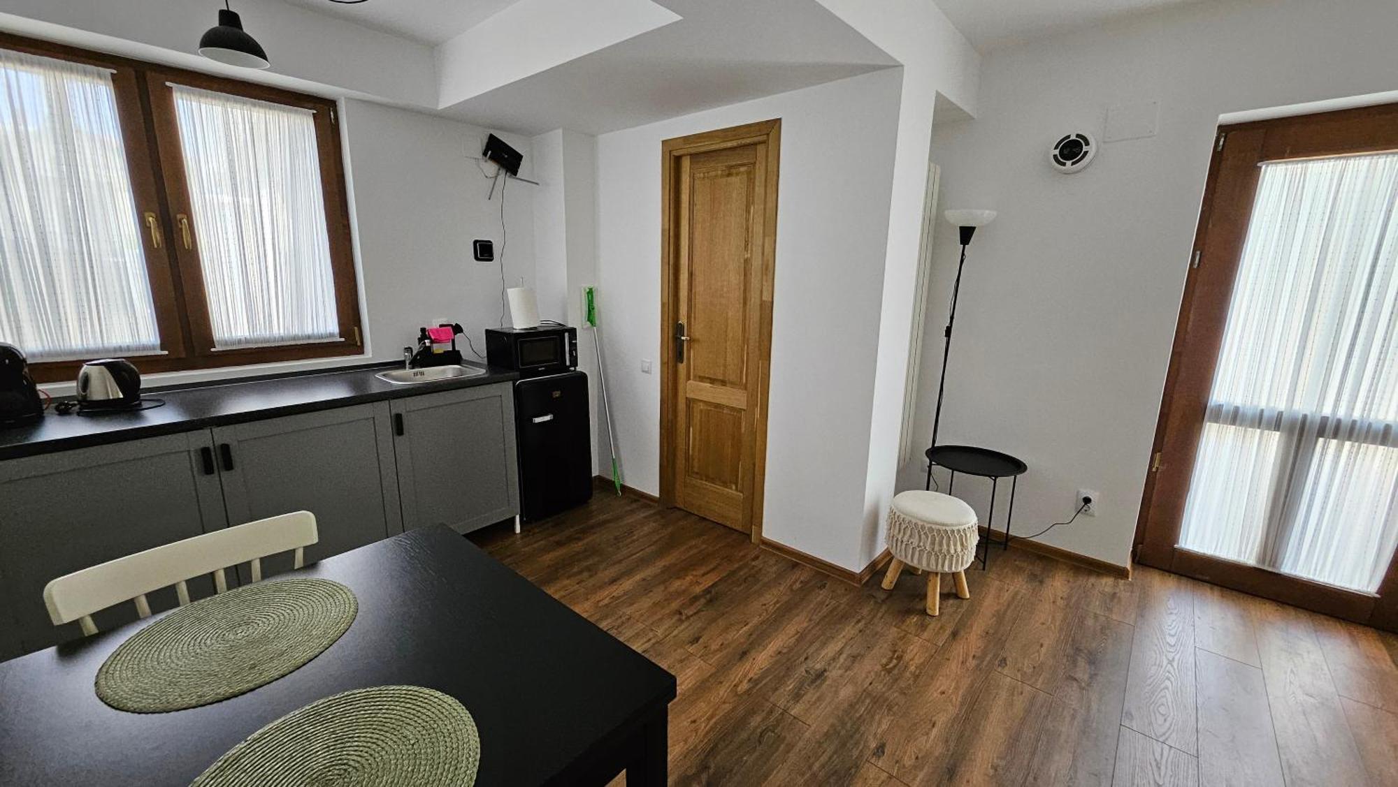 Apartament Old Town Apartament Targoviste Zewnętrze zdjęcie